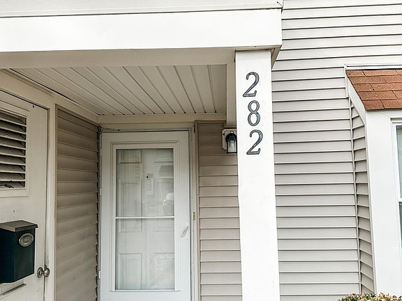 3rd image of 282 Hawthorne St #282