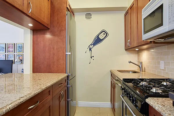 Sold by Brown Harris Stevens | media 23