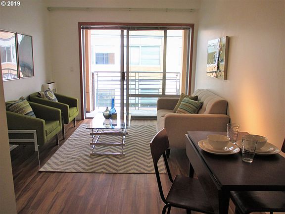 3rd image of 701 Columbia St APT 614