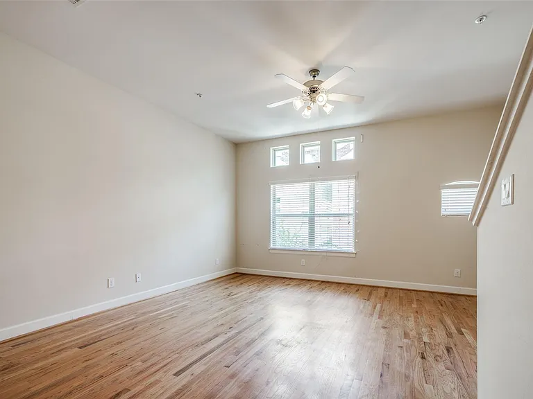 2710 Hullsmith Dr #401 — Photo 11
