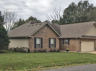 1 Newstead Cir, Bella Vista, AR 72715