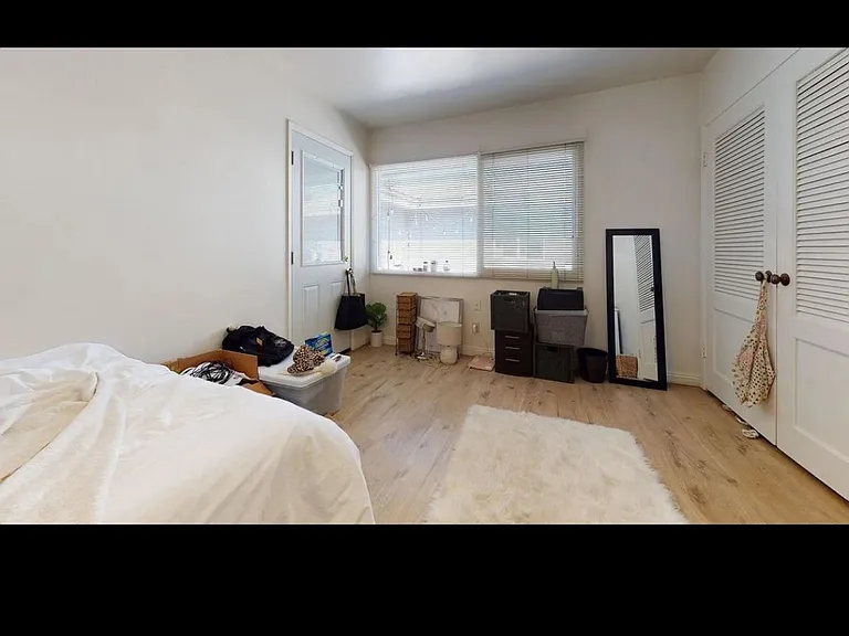 6180-82 Mary Lane Dr — Photo 6