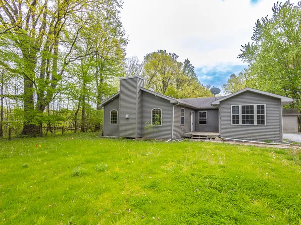 10 W 1050 N, Chesterton, IN 46304