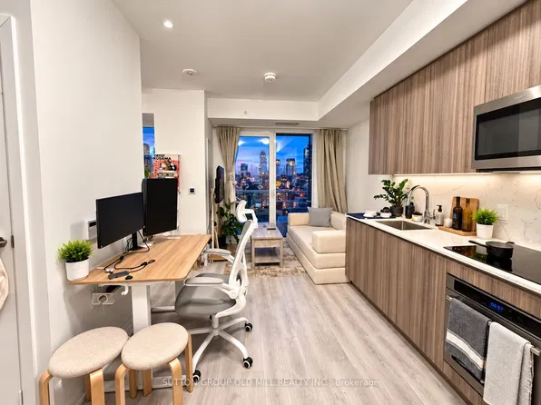 15 Richardson St #1403, Toronto, ON M5A 4J9