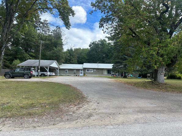 11625 Depot St, Atlanta, MI 49709