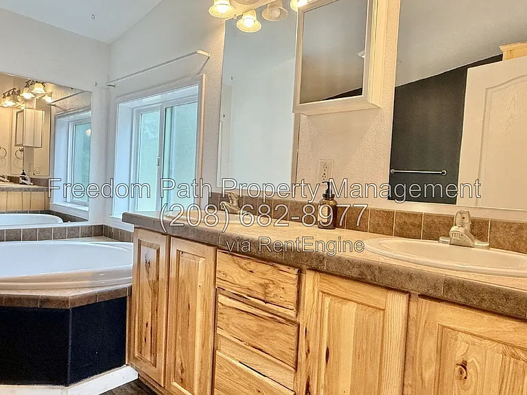 4062 W Seasons Rd — Photo 14
