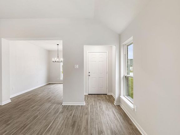 4th image of 2618 Aquamarine Ct