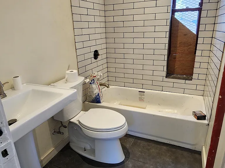 2142 S Albany Ave #3F — Photo 12