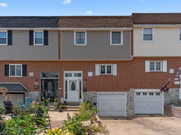 3670 Sussex Ln, Philadelphia, PA 19114