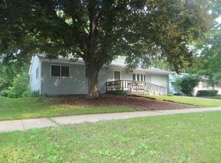2409 Miami Dr, Iowa City, IA 52240