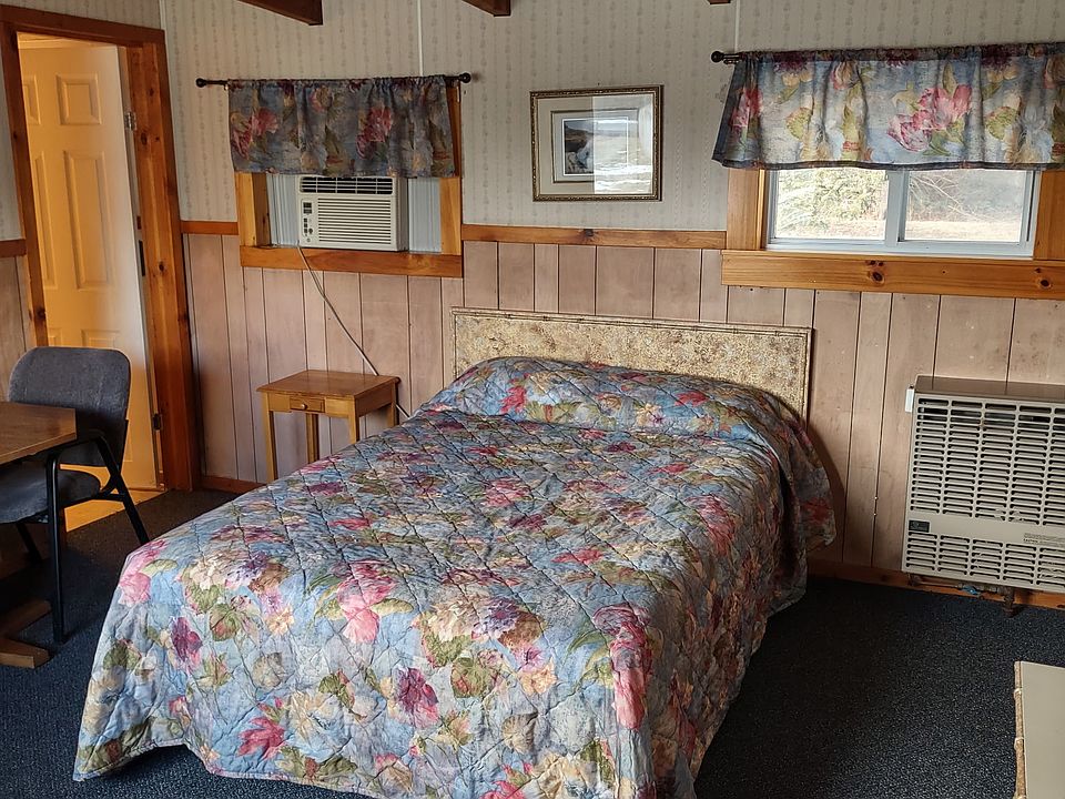 2nd image of 147 Bucksport Rd #6
