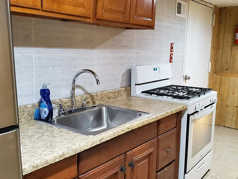 37 Summit Ave #1 — Photo 5