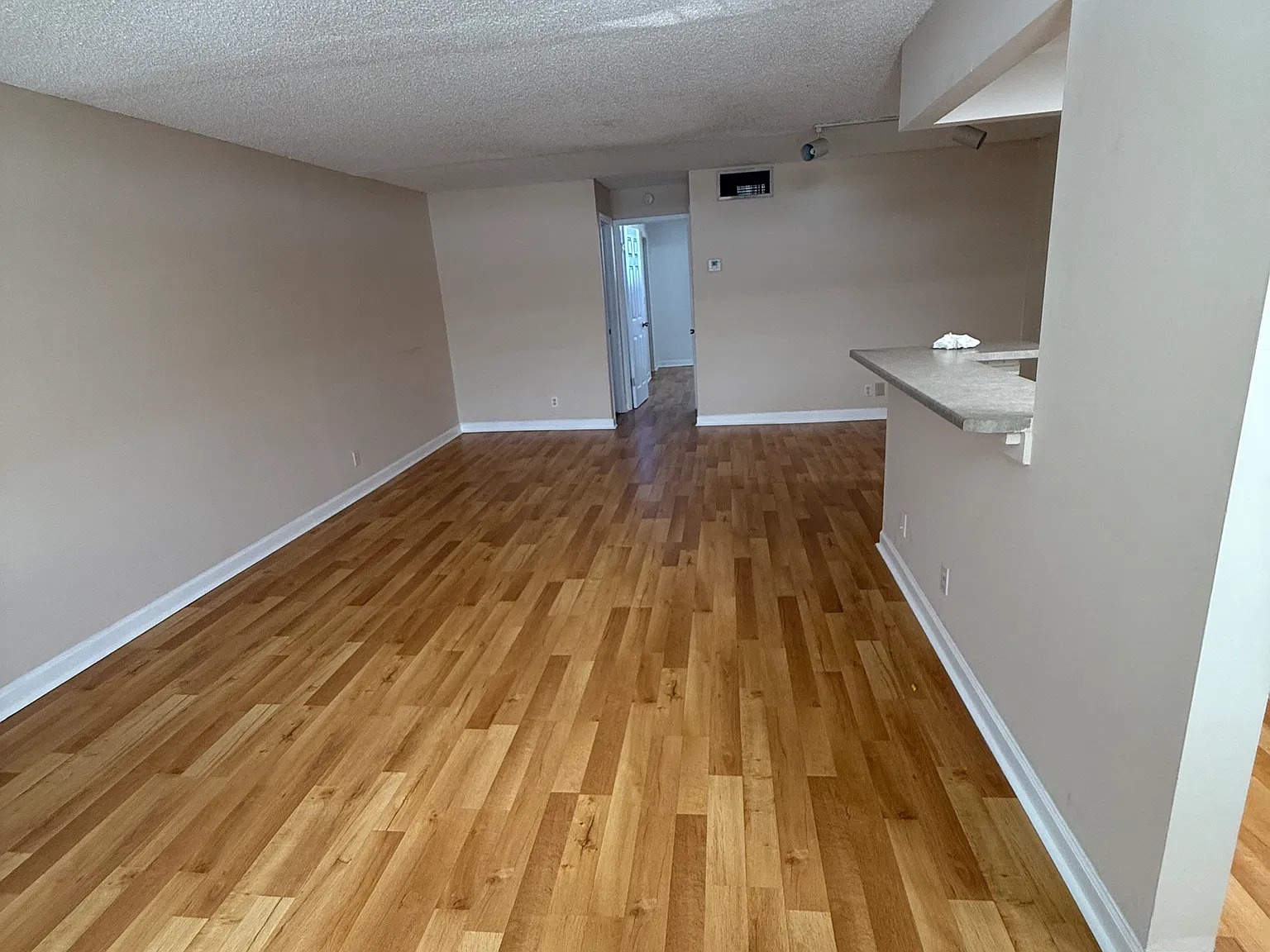 1 bed, 720 sqft, $2,100 — Photo 4