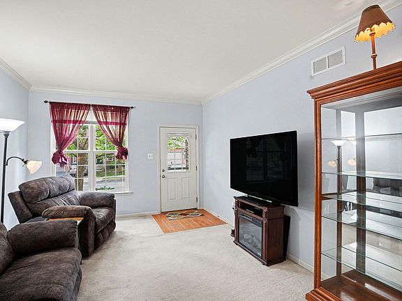 5th image of 418 Nottingham Ln