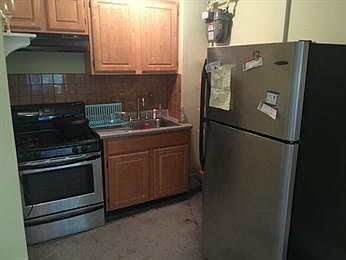 2nd image of 39-39A Worcester Sq Unit 2