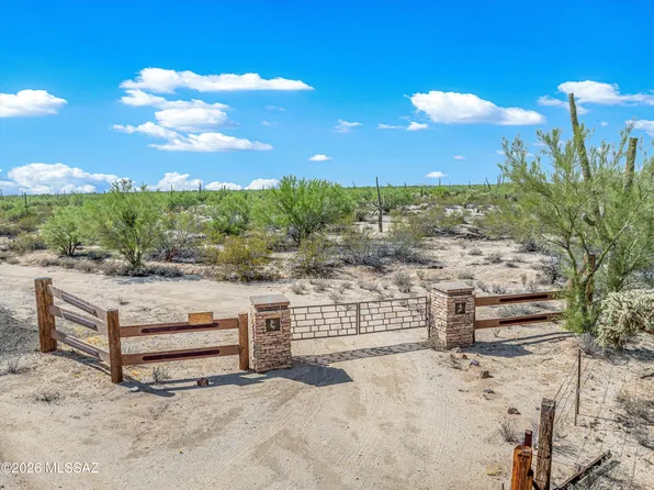 40679 S Staghorn Ln #E, Marana, AZ 85658