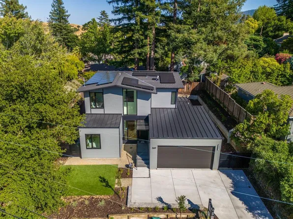 369 La Cuesta Dr, Portola Valley, CA 94028