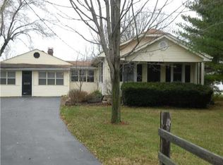 8202 Paddock Rd, Camby, IN 46113