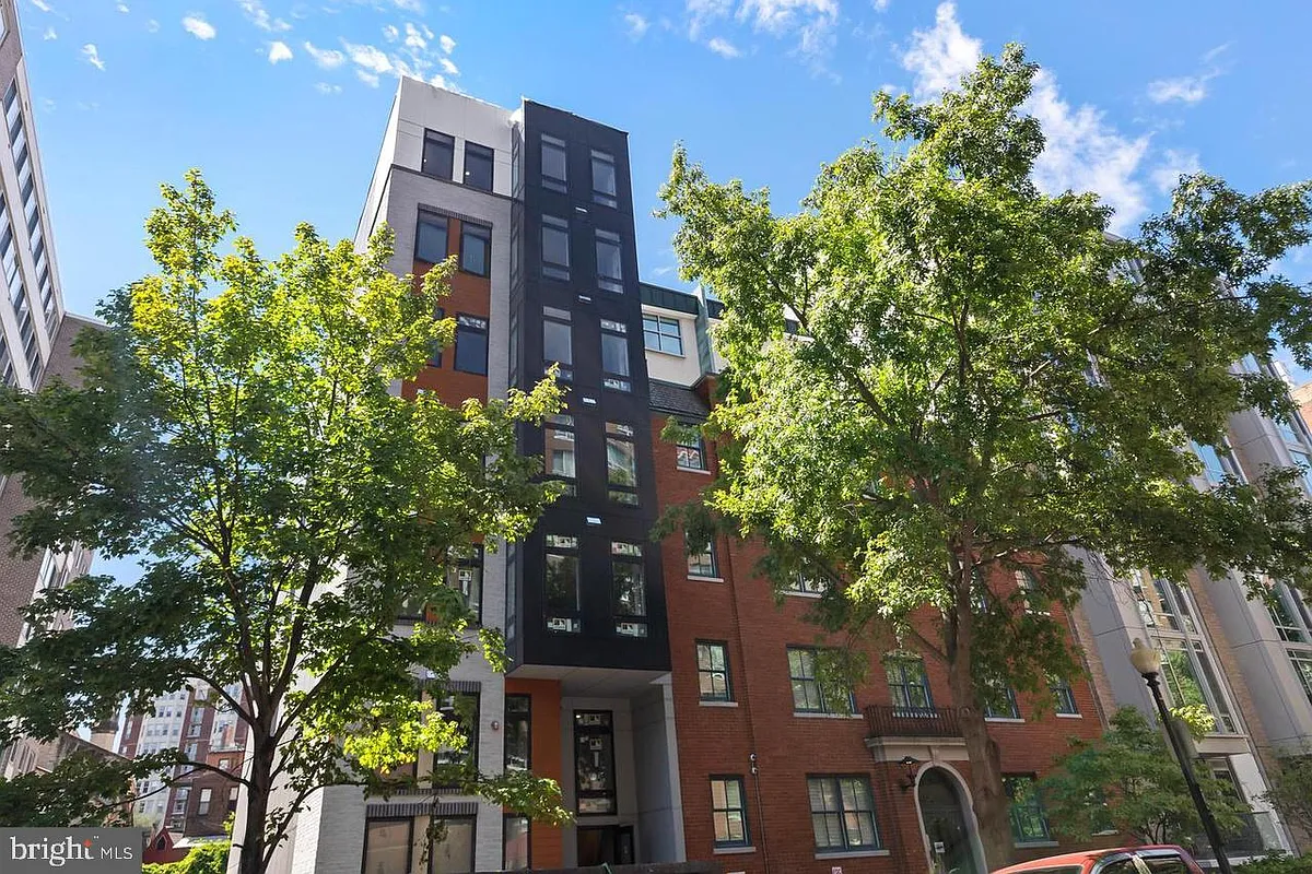 Building Photo - 1208 M St NW #41