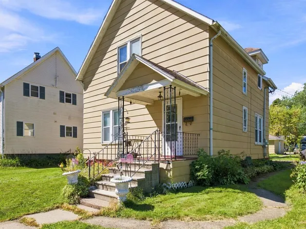 810 S PEACH STREET, Marshfield, WI 54449