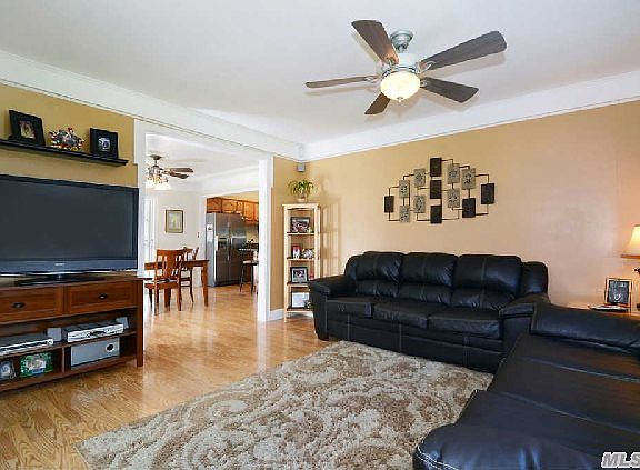 2nd image of 8 Pearl Ave