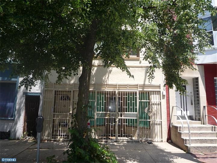 2nd image of 533 Elm St