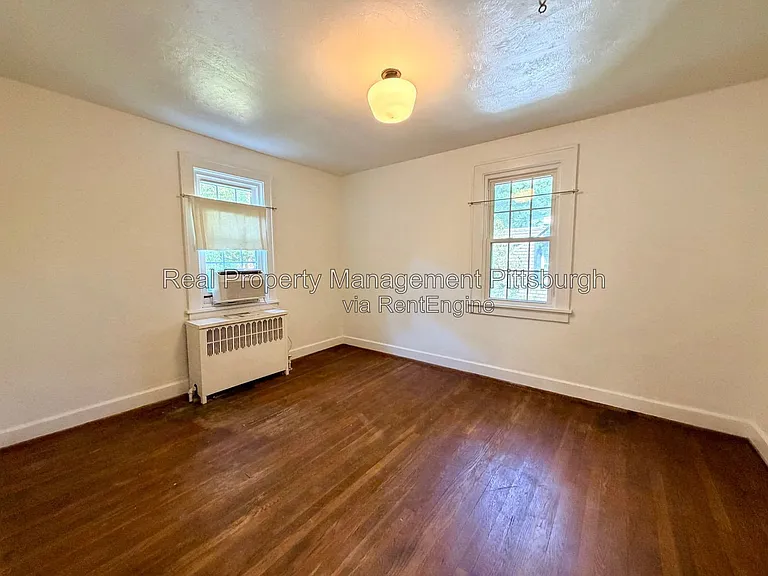 152 Gordon St — Photo 12