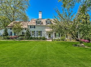 62 Papermill Rd, Manhasset, NY 11030