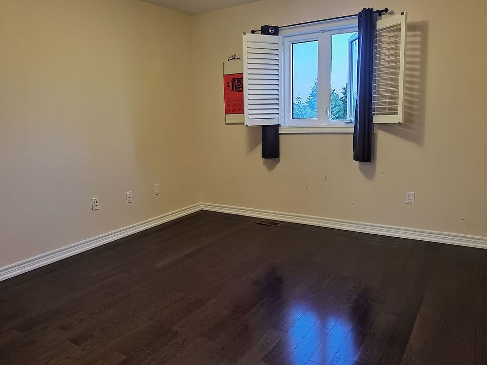 2nd image of 34 Coldstream Cres