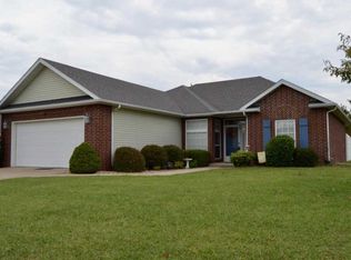 1625 Brewster Ln, Webb City, MO 64870