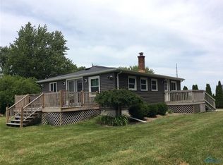 1932 Baker Rd, Fremont, OH 43420