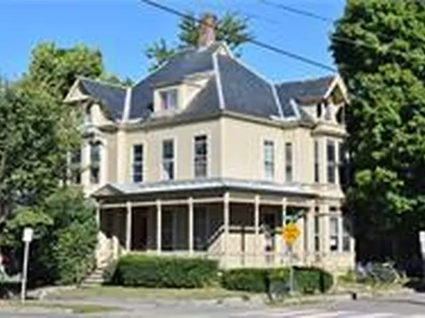 210 Pearl Street