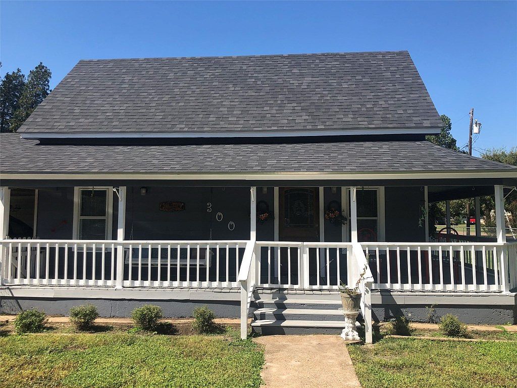 300 5th St, Forreston, TX 76041 Zillow