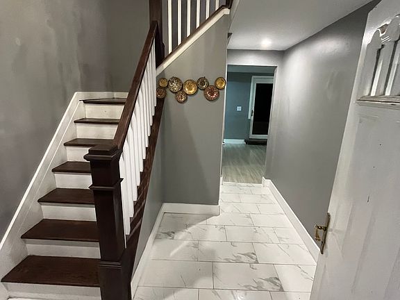 4th image of 687 Northstream Dr