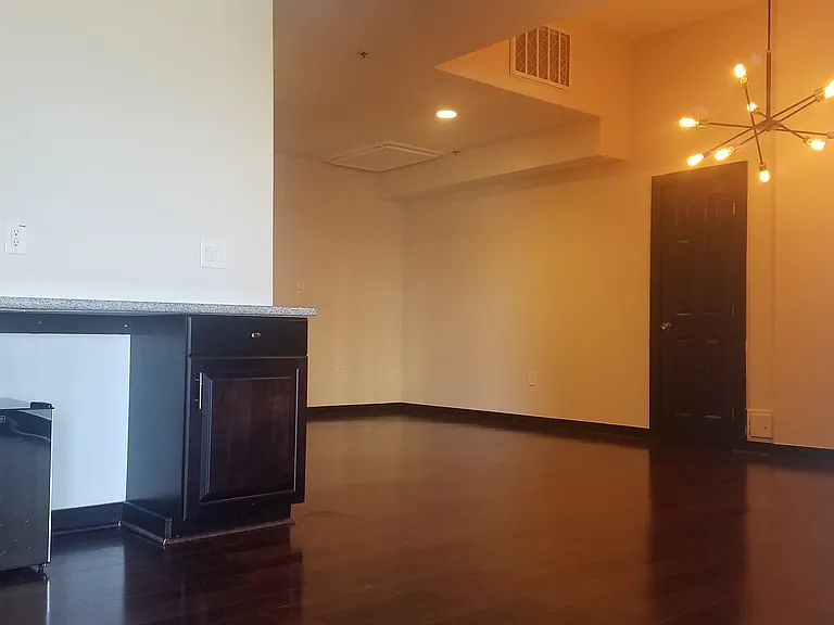 Tennison Lofts — Photo 31