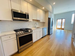 385 Pleasant St #16, Watertown, MA 02472