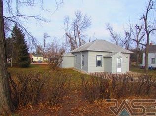504 Royce St, Garretson, SD 57030
