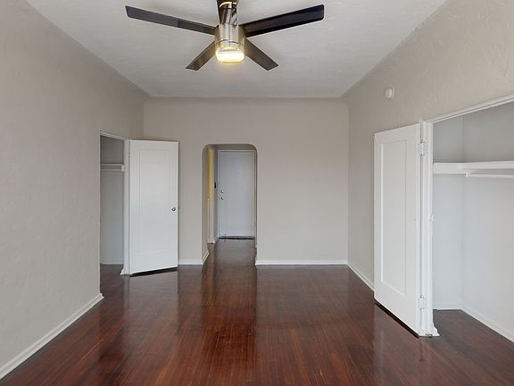 4th image of 715 S St Andrews Pl APT 408