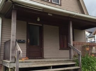 1606 S 10th St, Manitowoc, WI 54220