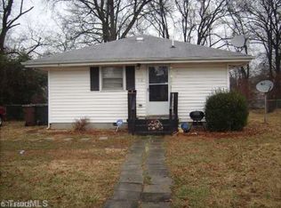 712 Devon Dr, Greensboro, NC 27406