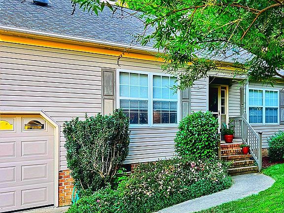 2nd image of 109 Erin Leigh Ct