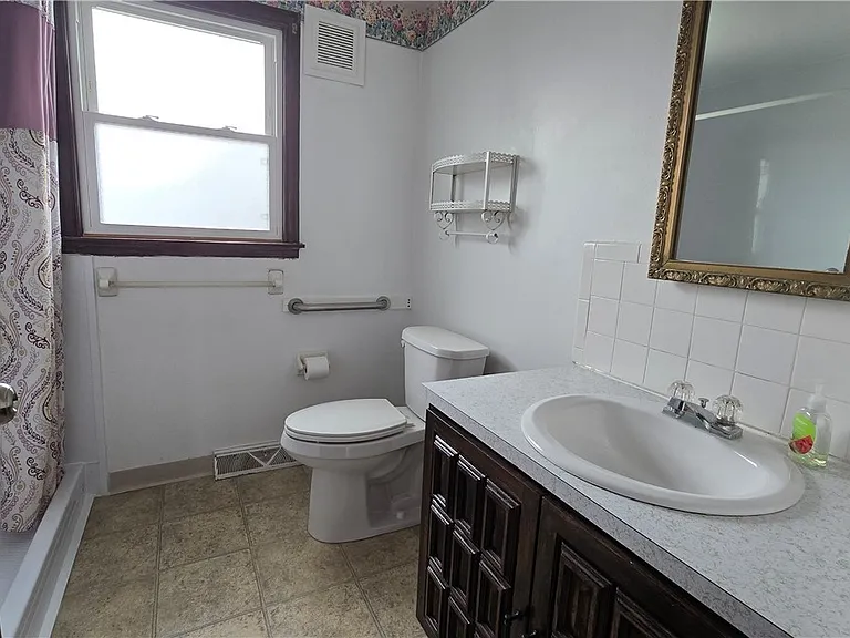 182 Woodcrest Dr — Photo 16