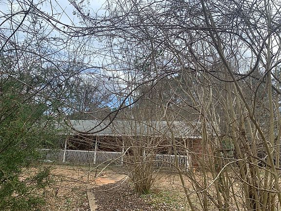 2nd image of 7940 Eichelberger Rd