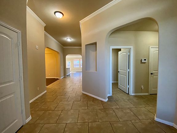 3rd image of 7021 Spade Ranch Rd