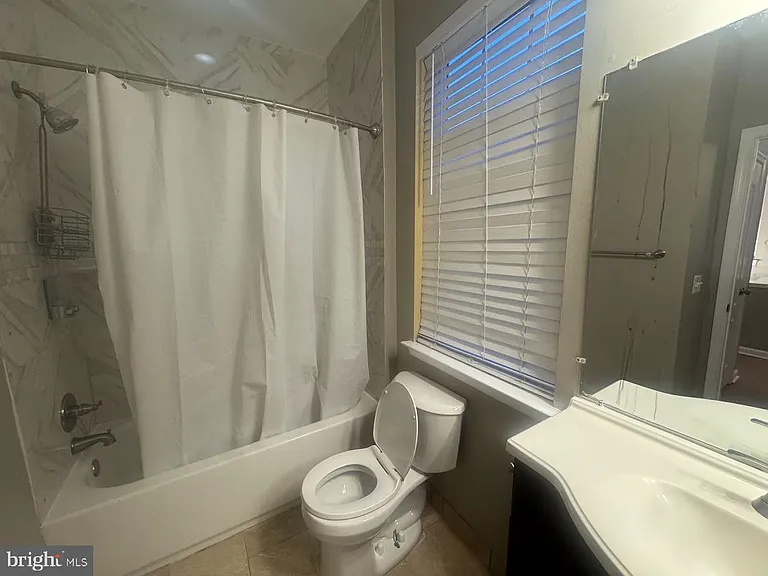 13884 Greendale Dr — Photo 12