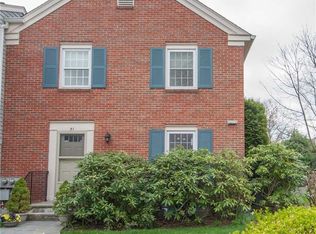 51 Greenwich Hills Dr UNIT 51, Greenwich, CT 06831