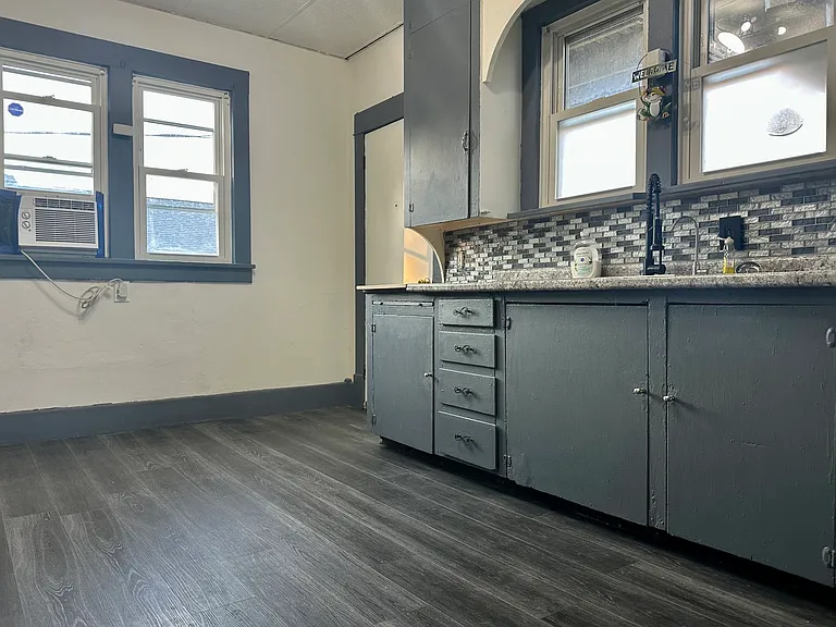 132 N Main St #1 — Photo 4