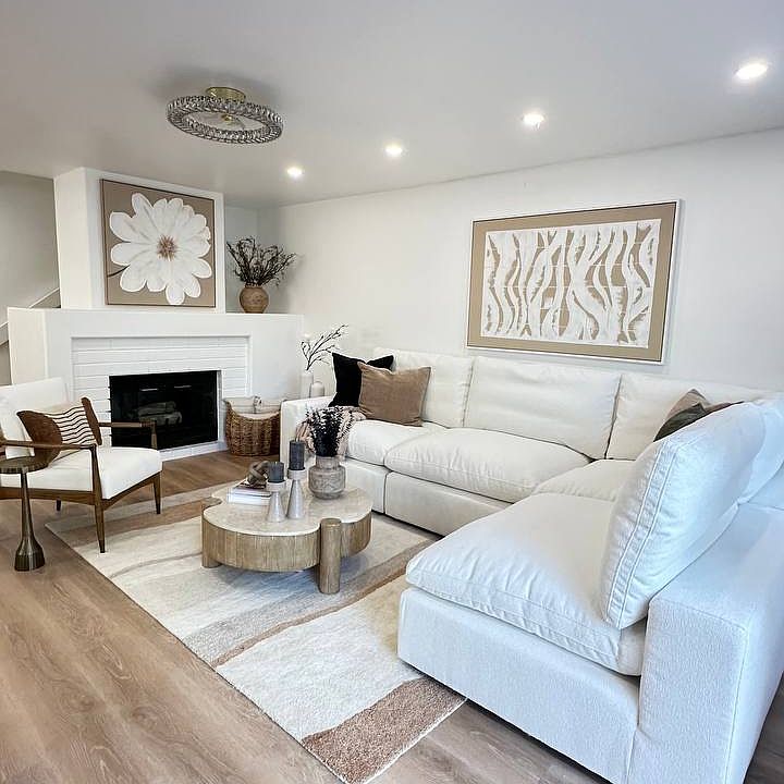 1st image of 19036 Singingwood Cir