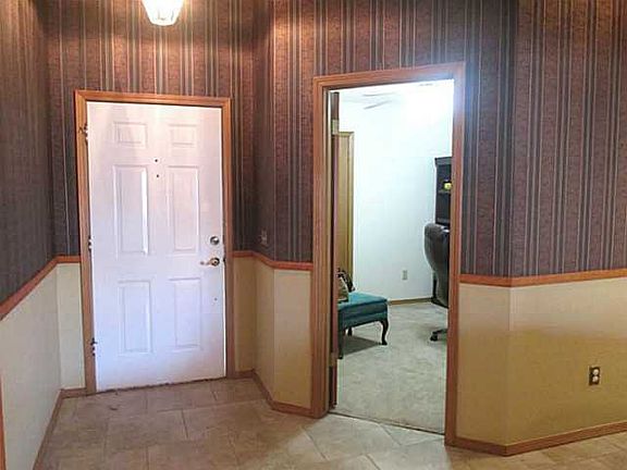 2nd image of 1109 McConnell Dr