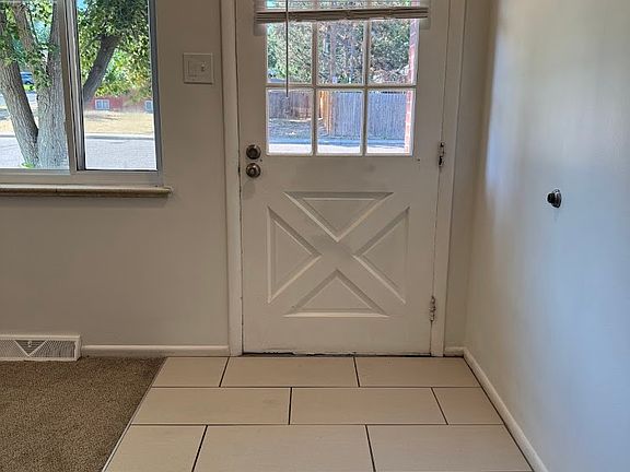 Tile Entryway | Great for removing shoes in Snow/Rain!